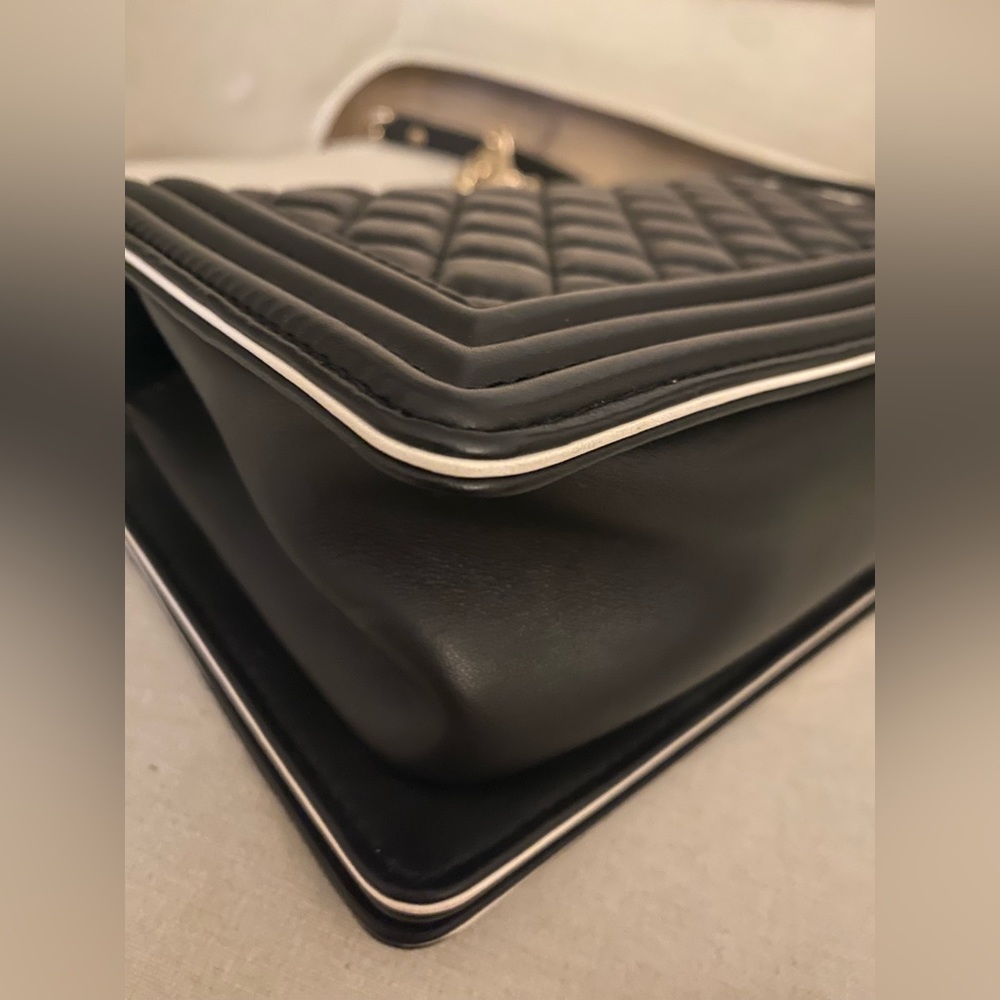 Chanel Classic Flap Black Medium Boy Bag with Top Handle - Picture 12 of 16